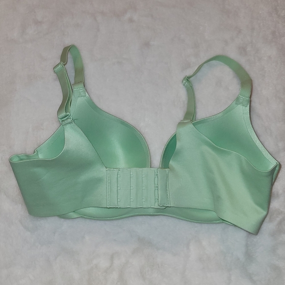 Ambrielle Super Soft Plunge T-shirt Bra Pastel Green New Without Tag - Picture 4 of 14